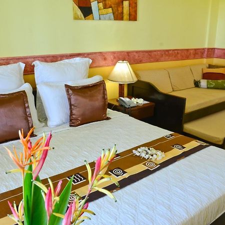 Crystal Paradise Resort Spa & Winery Narra Exterior foto